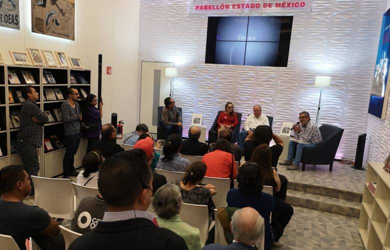 Exhiben novedades literarias en la FIL del Palacio de Minería