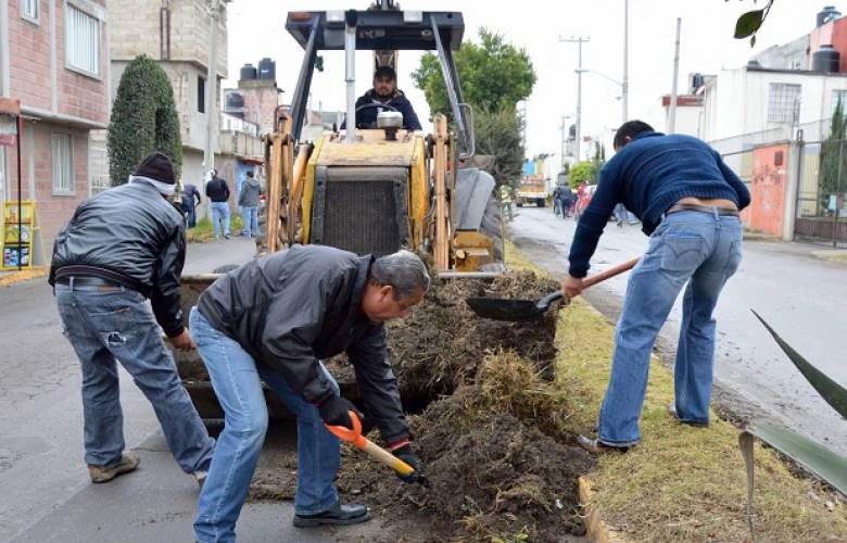 Se da mantenimiento integral en parques y jardines de Cuautitlán Izcalli