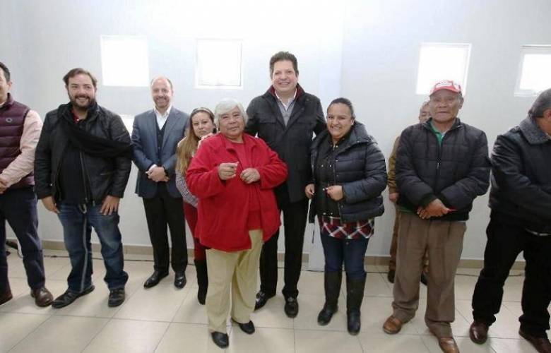 Favorecen a familias de tres comunidades de Metepec con cuartos dormitorio