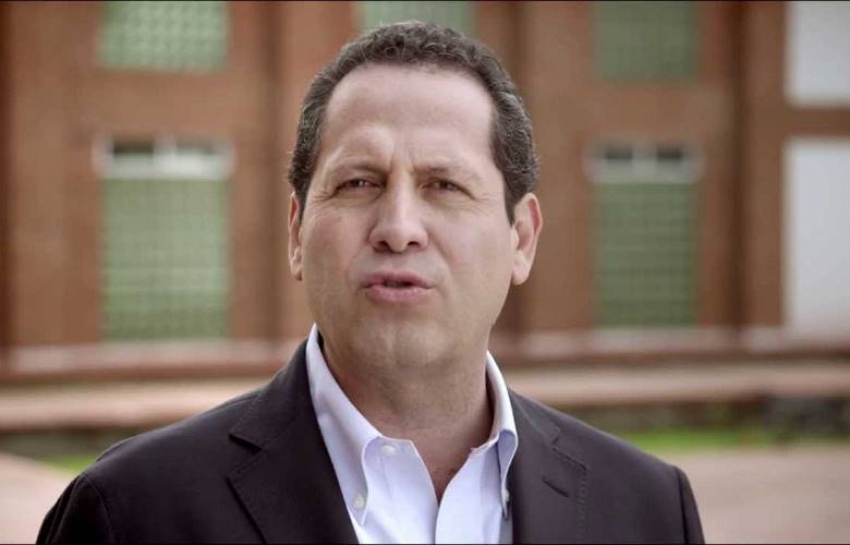 Concede la justicia federal suspensión definitiva de notarias creadas por EAV