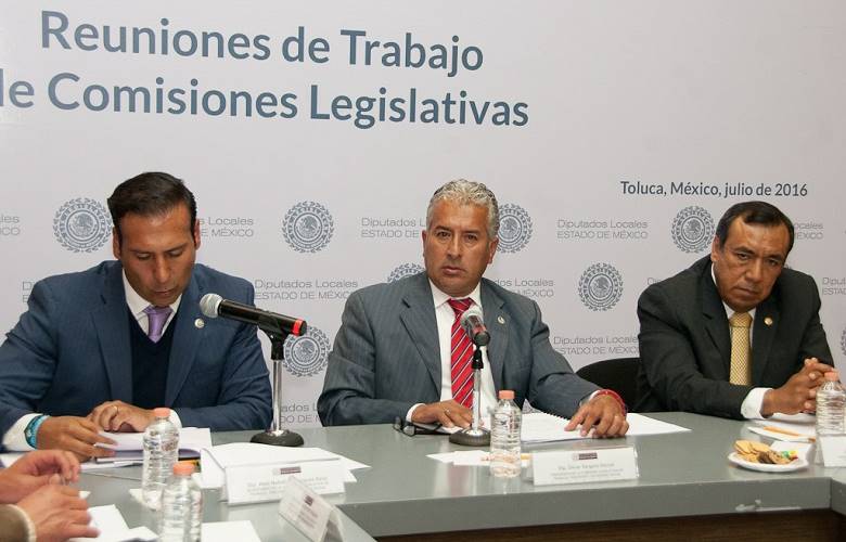 Otorgar licencia con goce de sueldo a servidores públicos por muerte de un familiar cercano, avala comisión legislativa