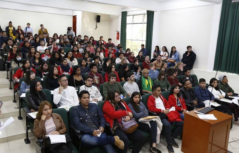 Estudiantes de 15 países realizan estancia académica en la UAEM