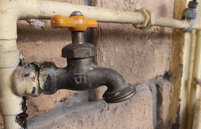 Mantiene CAEM estrategia para disminuir afectaciones por el corte de agua