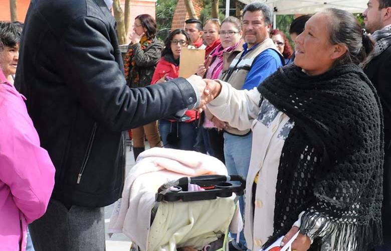 Donan ISEM y dif de Cuautitlán Izcalli apoyos a adultos mayores