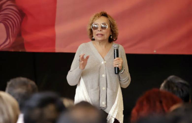 Luchará Elba Esther por la dirigencia del SNTE