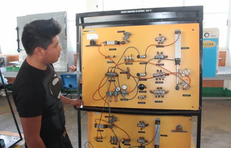 Fomentan la capacitación tecnificada en planteles del ICATI