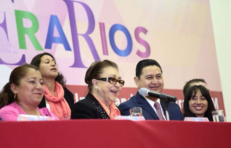 Promueve el smsem acciones que impulsan el desarrollo profesional de los maestros