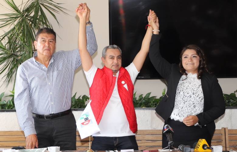 Se suma aspirante a candidata independiente a proyecto de Isidro Moreno en Ecatepec