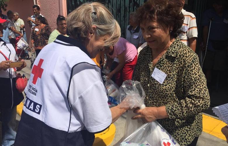 Cruz Roja Edomex capacita sobre integración de paquetes de ayuda alimentaria en casos de desastres