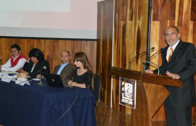 Izcalli participa en encuentro multidisciplinario de la UNAM