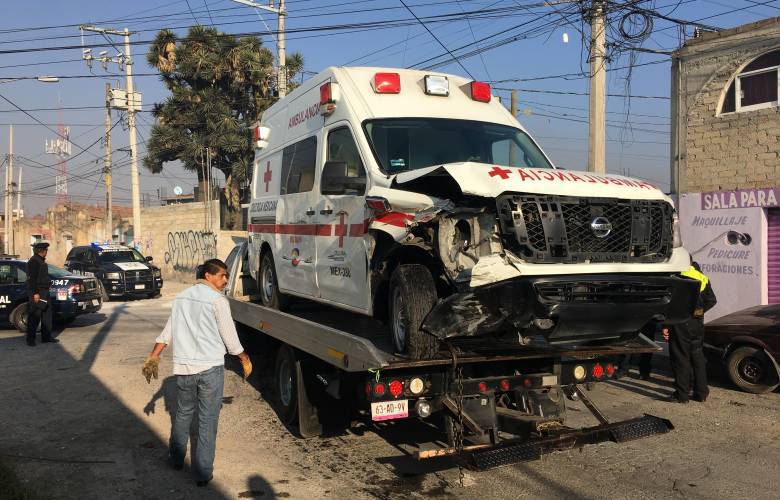 Roban ambulancia en Metepec
