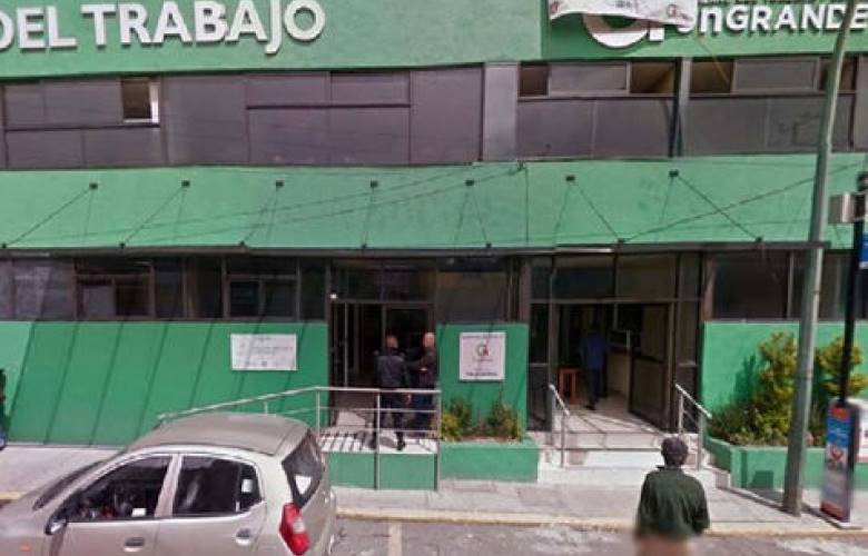 Se niegan a trabajar en el edificio de la Secretaria de Trabajo por falta de dictamen de Protección Civil