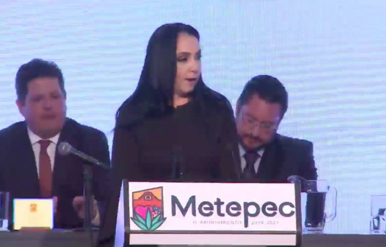 Toma Protesta Gaby Gamboa como nueva alcaldesa de Metepec