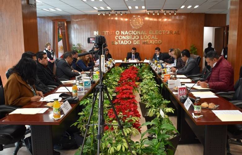 Sesiona consejo local del INE Edomex