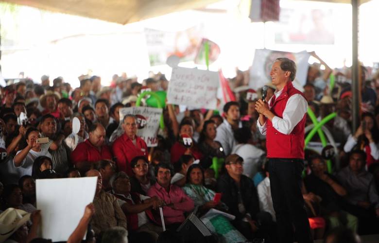 Alfredo del Mazo se compromete a generar desarrollo integral en Valle de Bravo