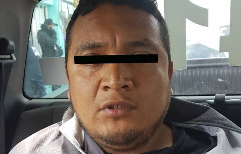 Atrapa Policía de Toluca a dos presuntamente dedicados al robo con violencia
