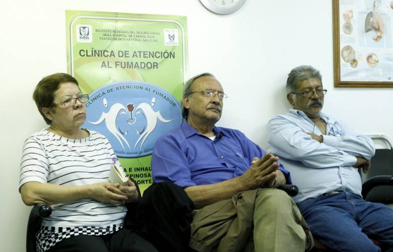 El IMSS atiende a 15 millones de personas fumadoras