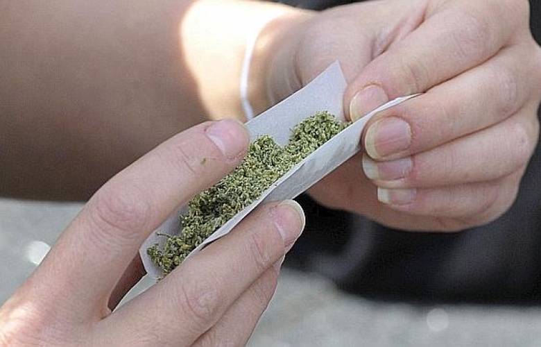 Corte deroga prohibición del uso lúdico de la marihuana