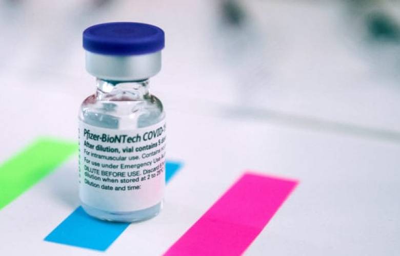 EU compra 500 millones de vacunas para distribuir de manera global