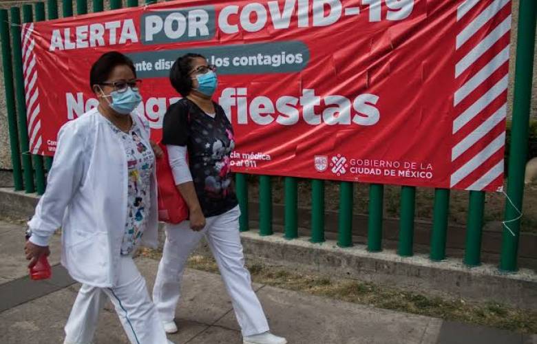 Celebraciones de fin de año podrían provocar nueva ola de Covid