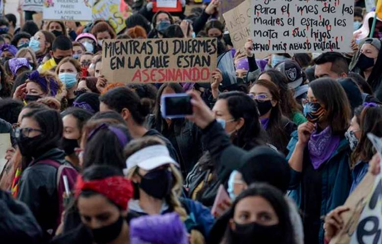 Colombia arde por protestas, acorralan a Iván Duque y le exigen subsidios