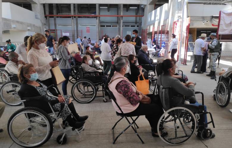 Segunda dosis de vacuna contra COVID-19 llegó a Toluca