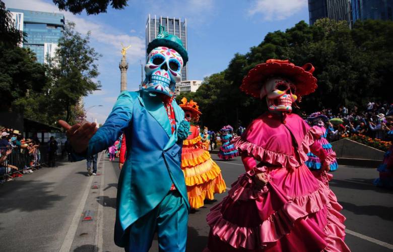 Un millón de personas presenciaron el desfile internacional de Día de Muertos en CDMX