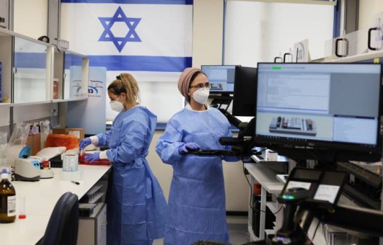 Vacua de Pfizer-BioNTech podría ser menos eficaz contra la variante india