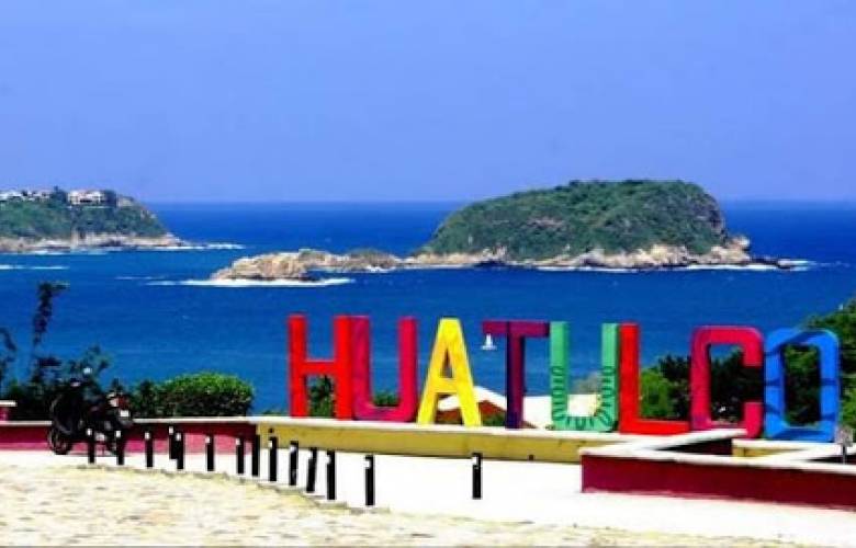 En Huatulco hoteleros y empresarios niegan cierre de playas y suspensión de turismo 
