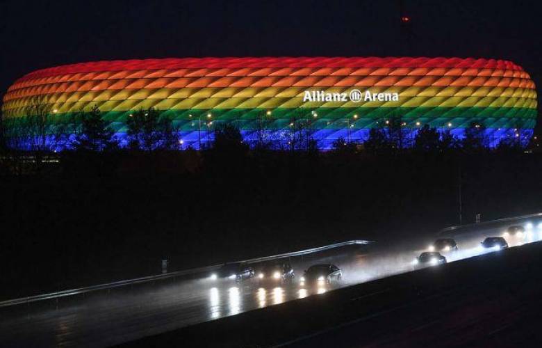 UEFA rechaza el proyecto de iluminar su estadio con colores arcoíris de la comunidad LGBT