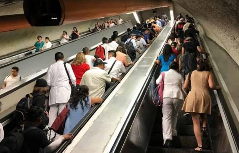 Orines, principal causa de las fallas en escaleras eléctricas: Metro CDMX