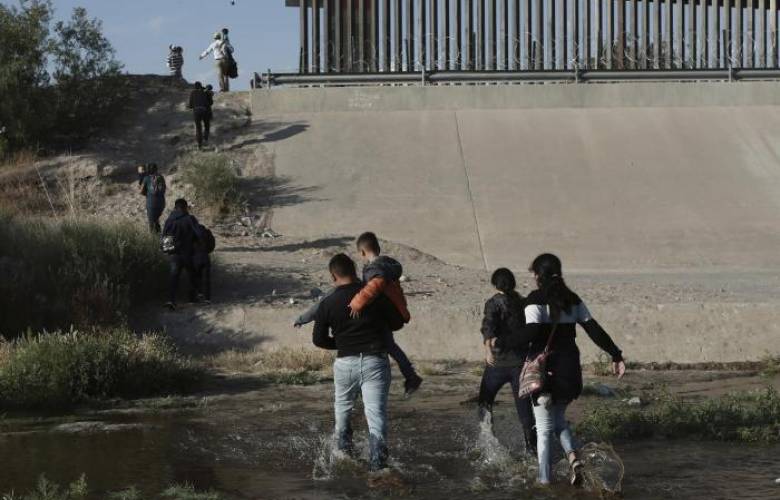 Aproximadamente 19 mil niños cruzan la frontera México-EU cada mes