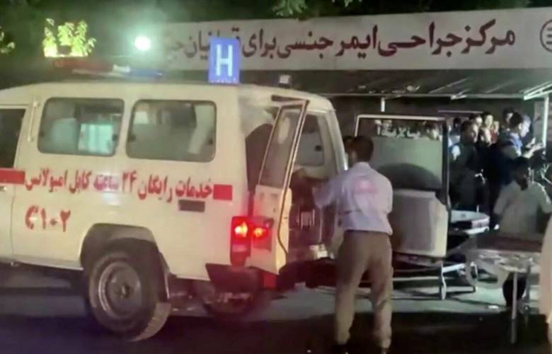 Explosiones en el aeropuerto de Kabul son atribuidas a Estado Islámico: hay 70 muertos