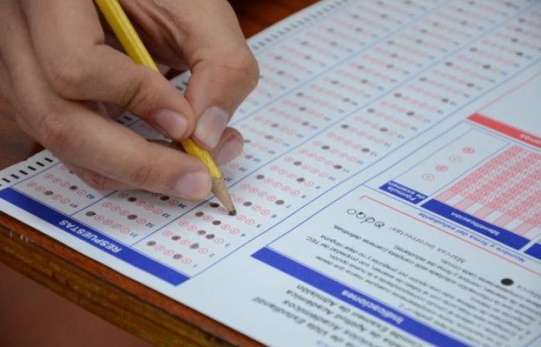 SEP cancela más de 5 mil exámenes de promoción docente debido a respuestas idénticas.