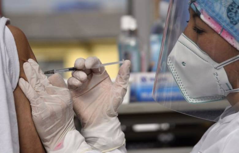 Israel, primer país en vacunar con una tercera dosis contra el coronavirus a las personas mayores de 60 años