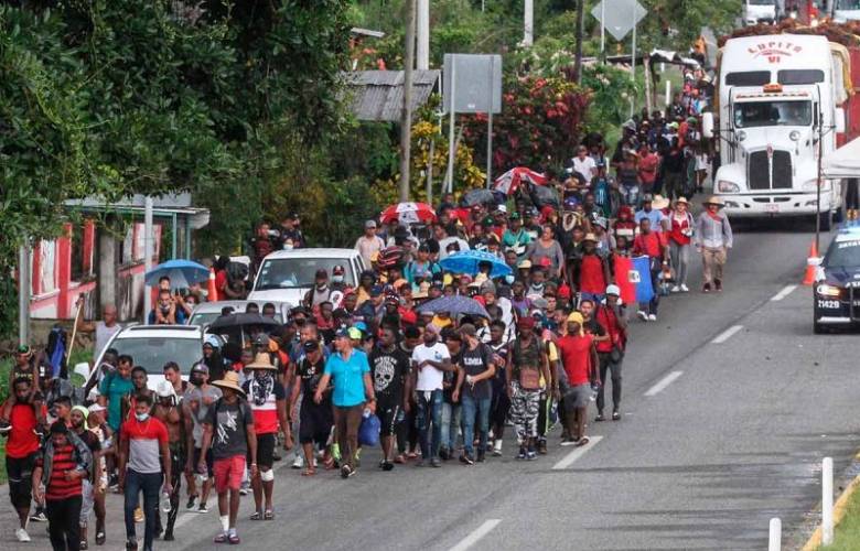 Enviara carta López Obrados a Biden para resolver lo de migración 