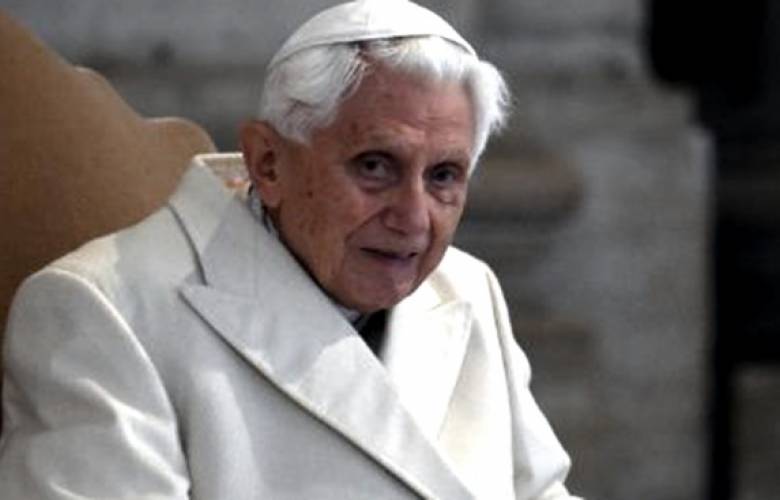 Benedicto XVI pide perdón a víctimas de abusos sexuales