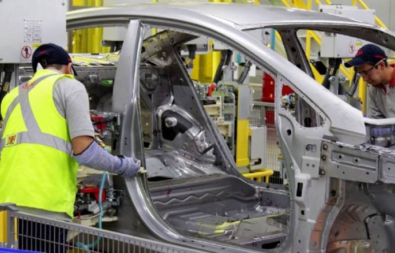Advierte INEGI cae 12.2% producción de autos en septiembre