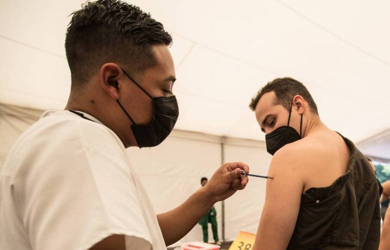 Aumentan contagios por COVID jóvenes son más afectados 