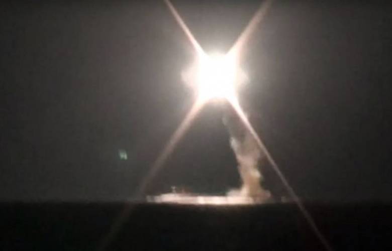 Rusia: Lanza primer misil hipersónico desde un submarino