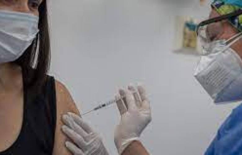 Abrió el registro para que personas de 30 a 39 años reciban la vacuna