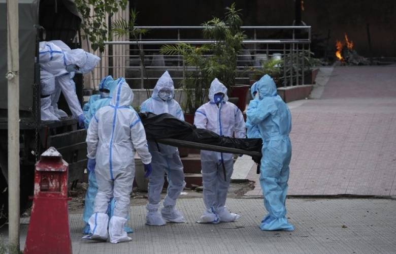 India alcanza más de 4 mil muertos en un día; vuelve a romper récord