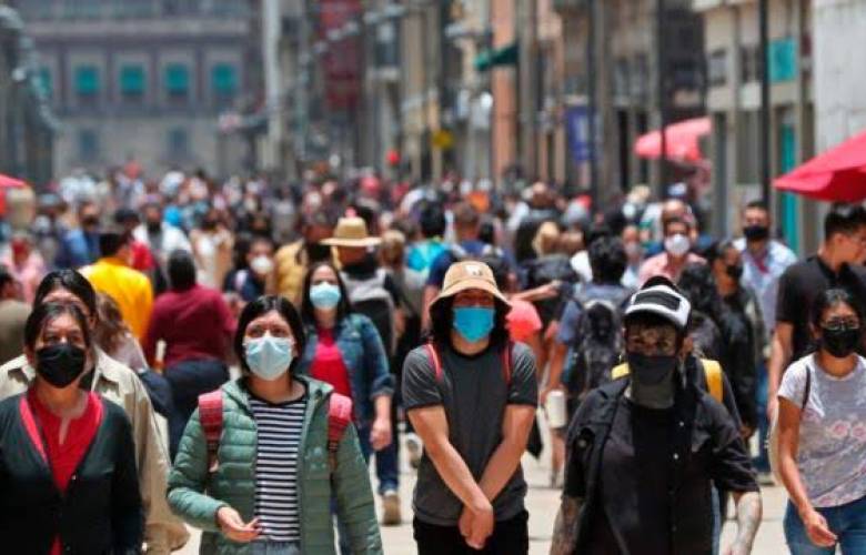Contagios de Covid-19 suben 75% en CDMX; las muertes van al alza.